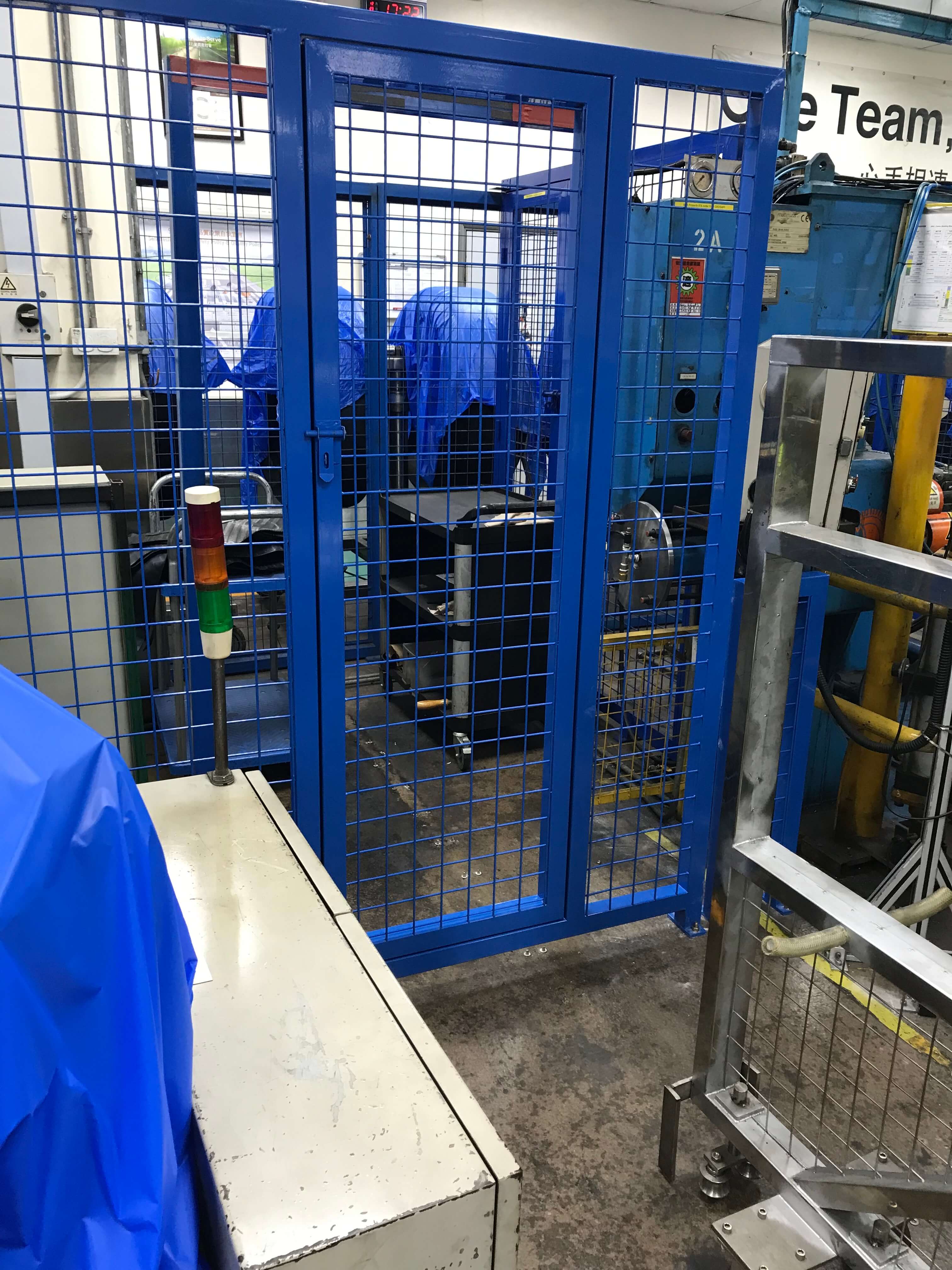 images of Fence customization and installation